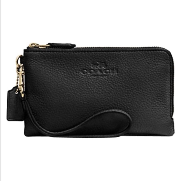 NWT Coach Black Pebbled Leather Wristlet - Picture 1 of 14